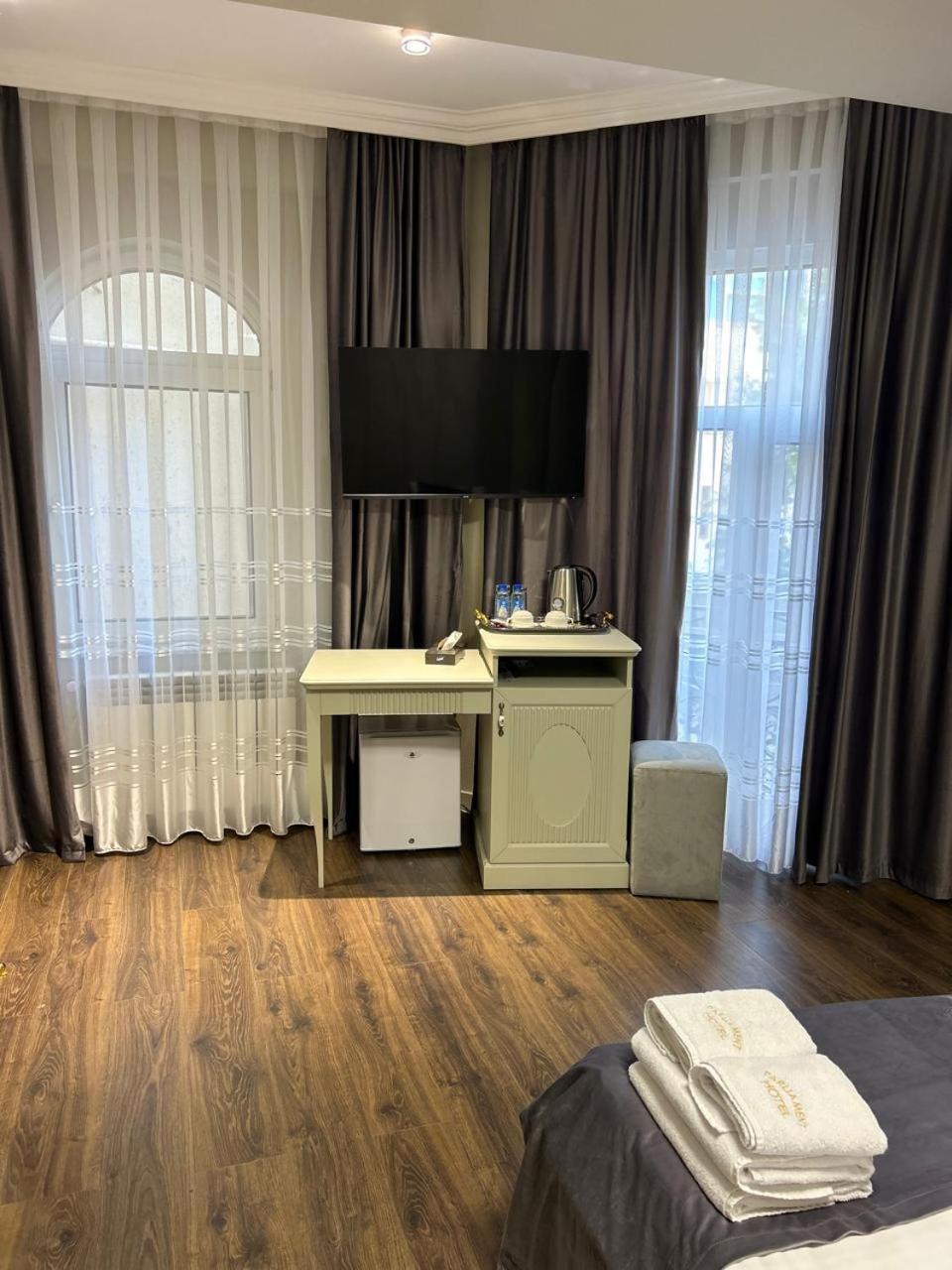 Sunday Hotel Baku Ngoại thất bức ảnh