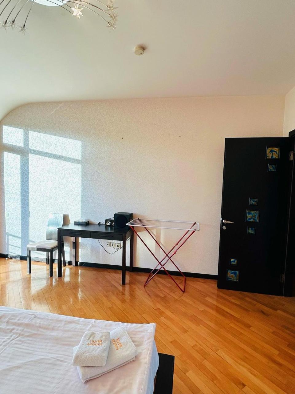 Sunday Hotel Baku Ngoại thất bức ảnh